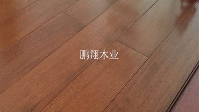 实木地热地板，家庭装修的温暖选择**